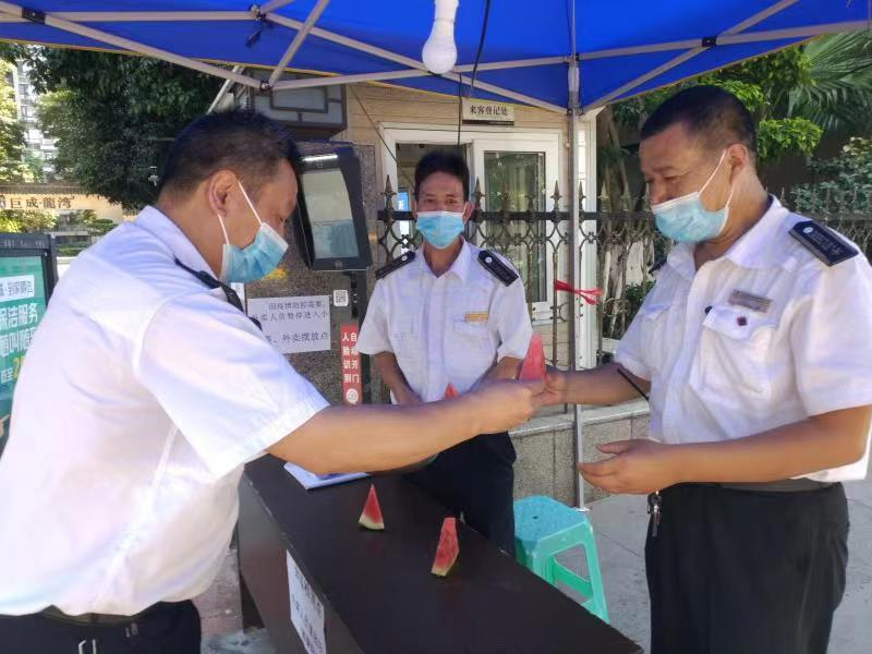 重庆巨成集团多举措做好防暑降温工作